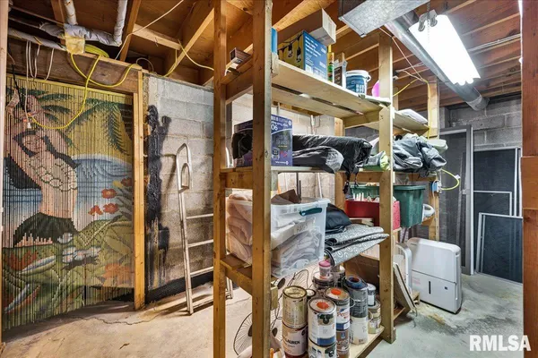 $599,900 | 163 Briarwood Place, Dahinda, IL 61428