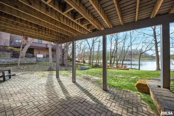 $599,900 | 163 Briarwood Place, Dahinda, IL 61428