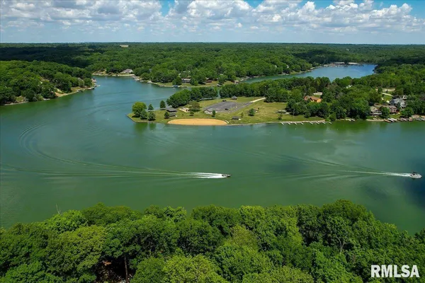 $599,900 | 163 Briarwood Place, Dahinda, IL 61428