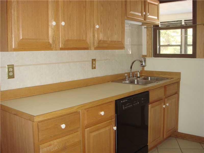112 Broughton Road Bethel Park, PA 15102 - Photo 16 of 22 Kitchen.