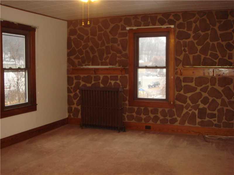 112 Broughton Road Bethel Park, PA 15102 - Photo 4 of 22 Living Room.