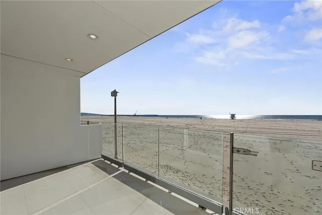 $3,249,000 | 4 Jib Street, Unit 3, Marina del Rey, CA 90292