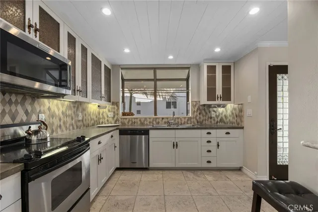 $3,249,000 | 4 Jib Street, Unit 3, Marina del Rey, CA 90292