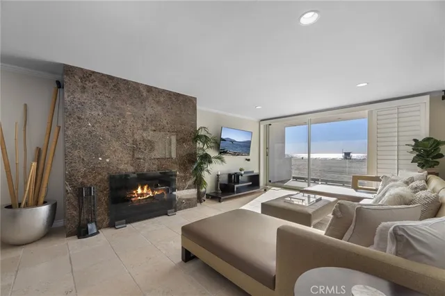 $3,249,000 | 4 Jib Street, Unit 3, Marina del Rey, CA 90292