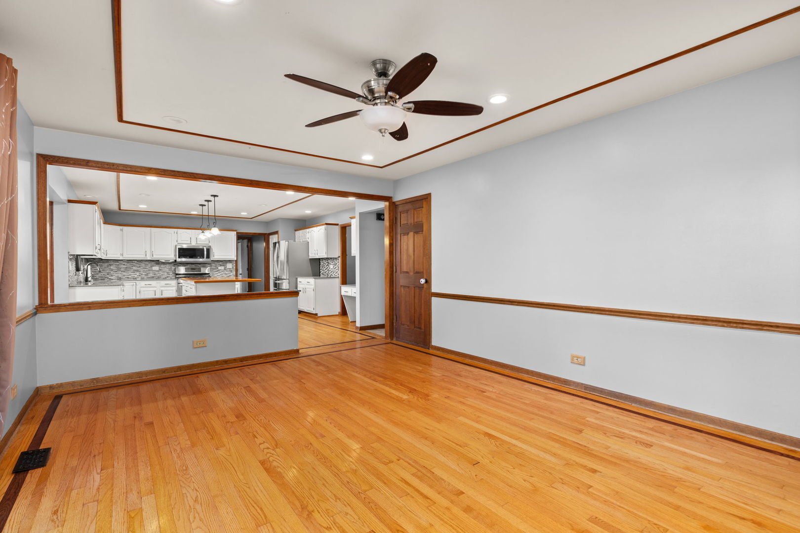 1220 Naperville Road Bartlett, IL 60103 - Photo 13 of 46 Gallery Image 13