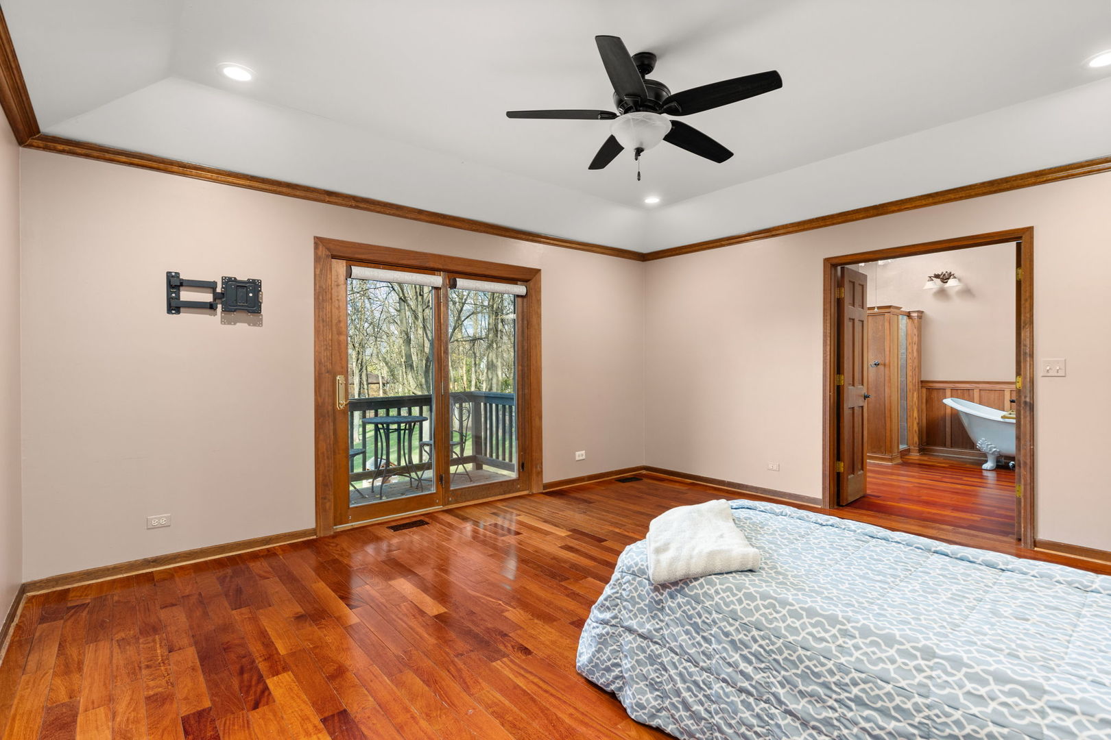 1220 Naperville Road Bartlett, IL 60103 - Photo 20 of 46 Gallery Image 20