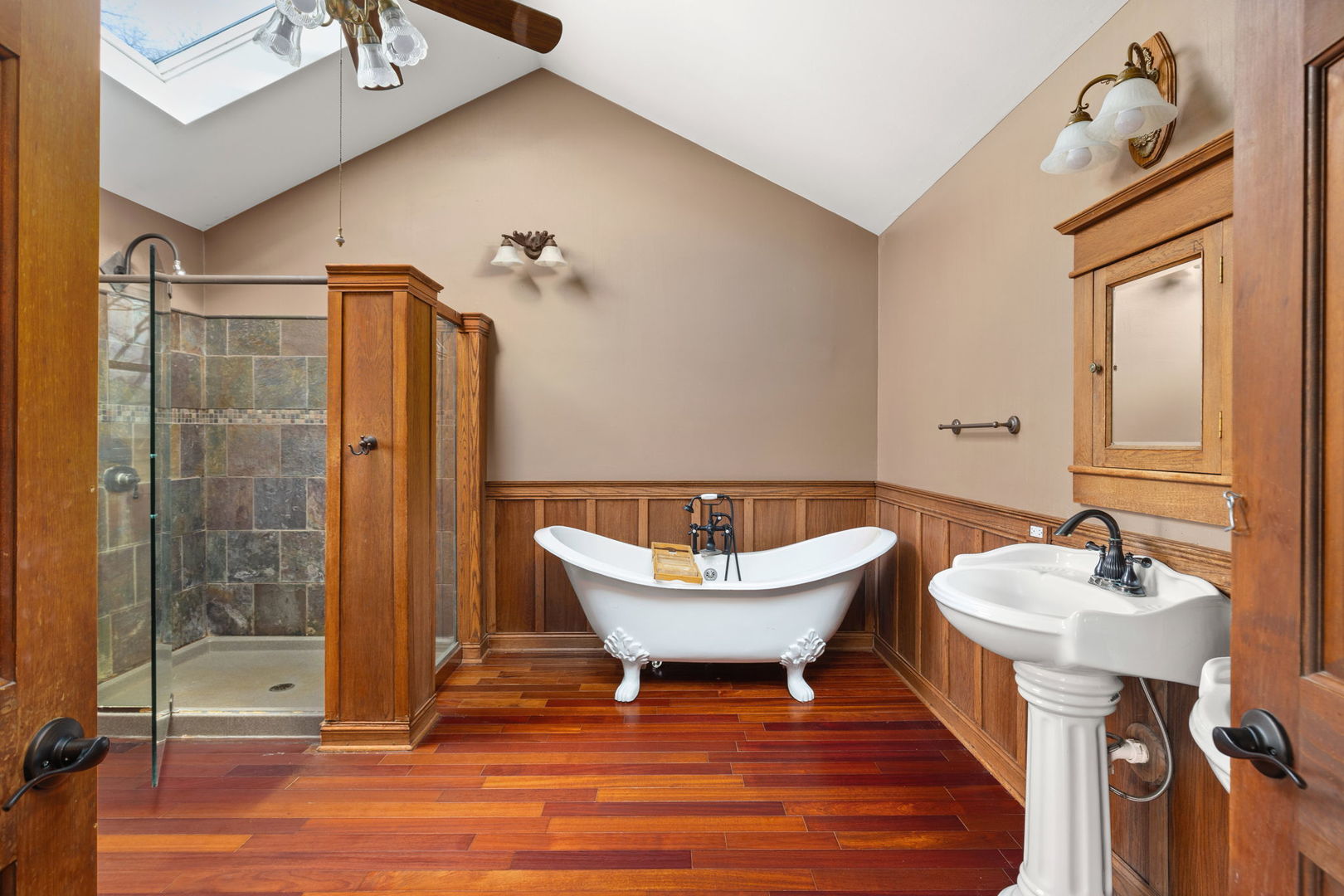 1220 Naperville Road Bartlett, IL 60103 - Photo 23 of 46 Gallery Image 23
