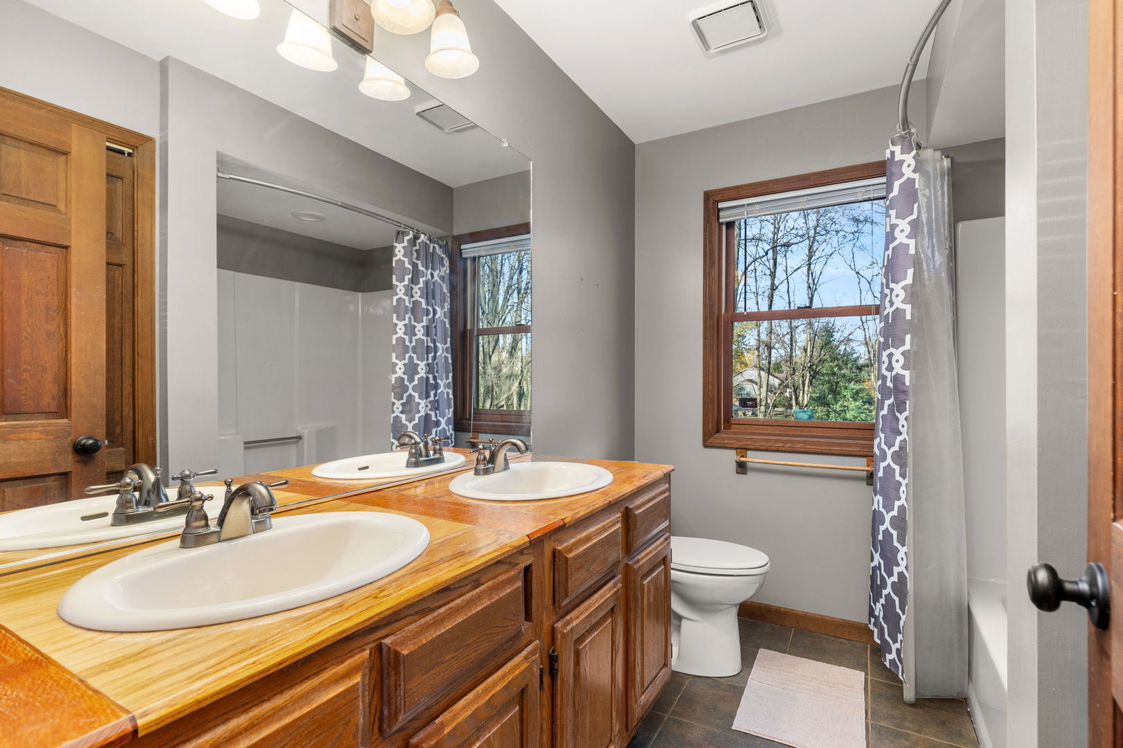 1220 Naperville Road Bartlett, IL 60103 - Photo 28 of 46 Gallery Image 28