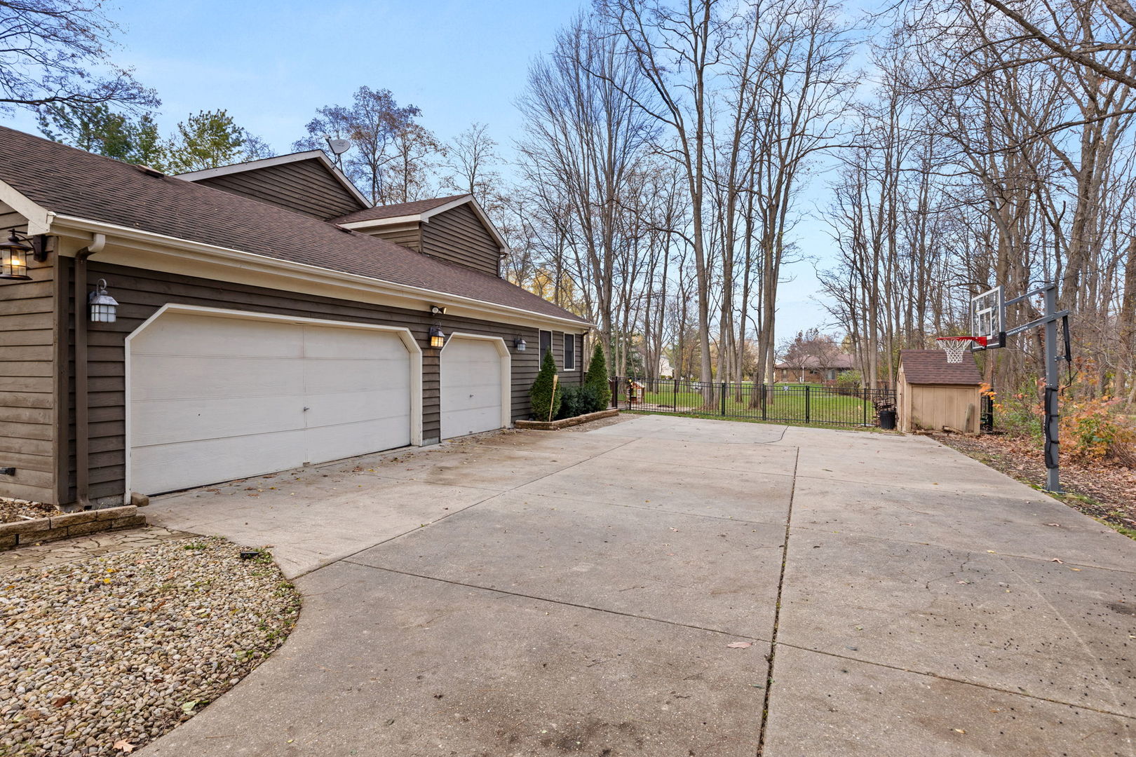 1220 Naperville Road Bartlett, IL 60103 - Photo 35 of 46 Gallery Image 35