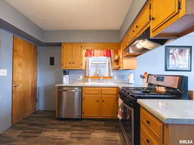 $139,900 | 1404 North 11th Street, Pekin, IL 61554