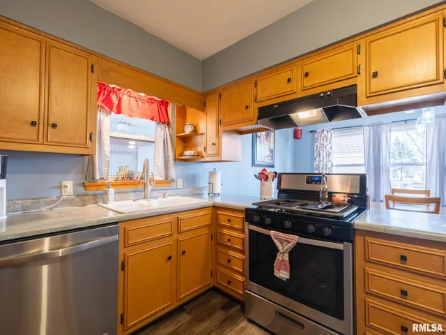 $139,900 | 1404 North 11th Street, Pekin, IL 61554