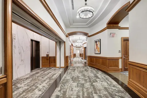 $369,900 | 500 East Grant Street, Unit 707, Minneapolis, MN 55404