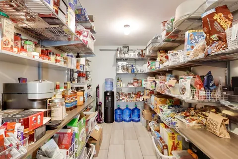 $1,200,000 | 5106 Center Avenue, Lisle, IL 60532