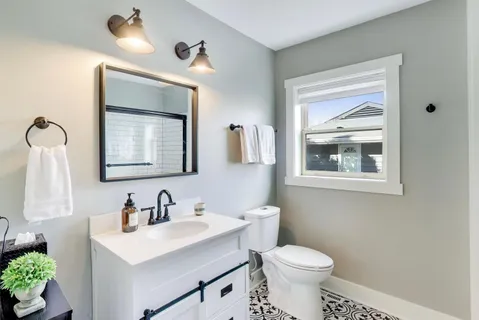 $1,200,000 | 5106 Center Avenue, Lisle, IL 60532