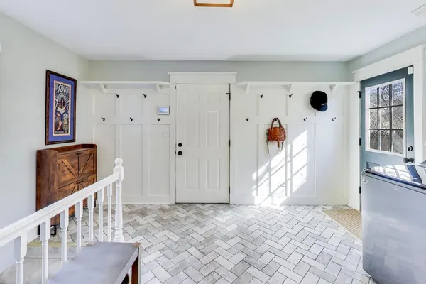 $1,200,000 | 5106 Center Avenue, Lisle, IL 60532