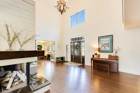 $1,200,000 | 5106 Center Avenue, Lisle, IL 60532