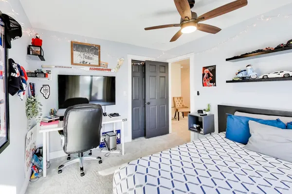 $1,200,000 | 5106 Center Avenue, Lisle, IL 60532