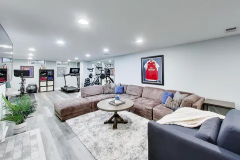 $1,200,000 | 5106 Center Avenue, Lisle, IL 60532