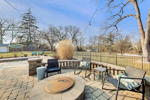 $1,200,000 | 5106 Center Avenue, Lisle, IL 60532