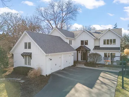 $1,200,000 | 5106 Center Avenue, Lisle, IL 60532