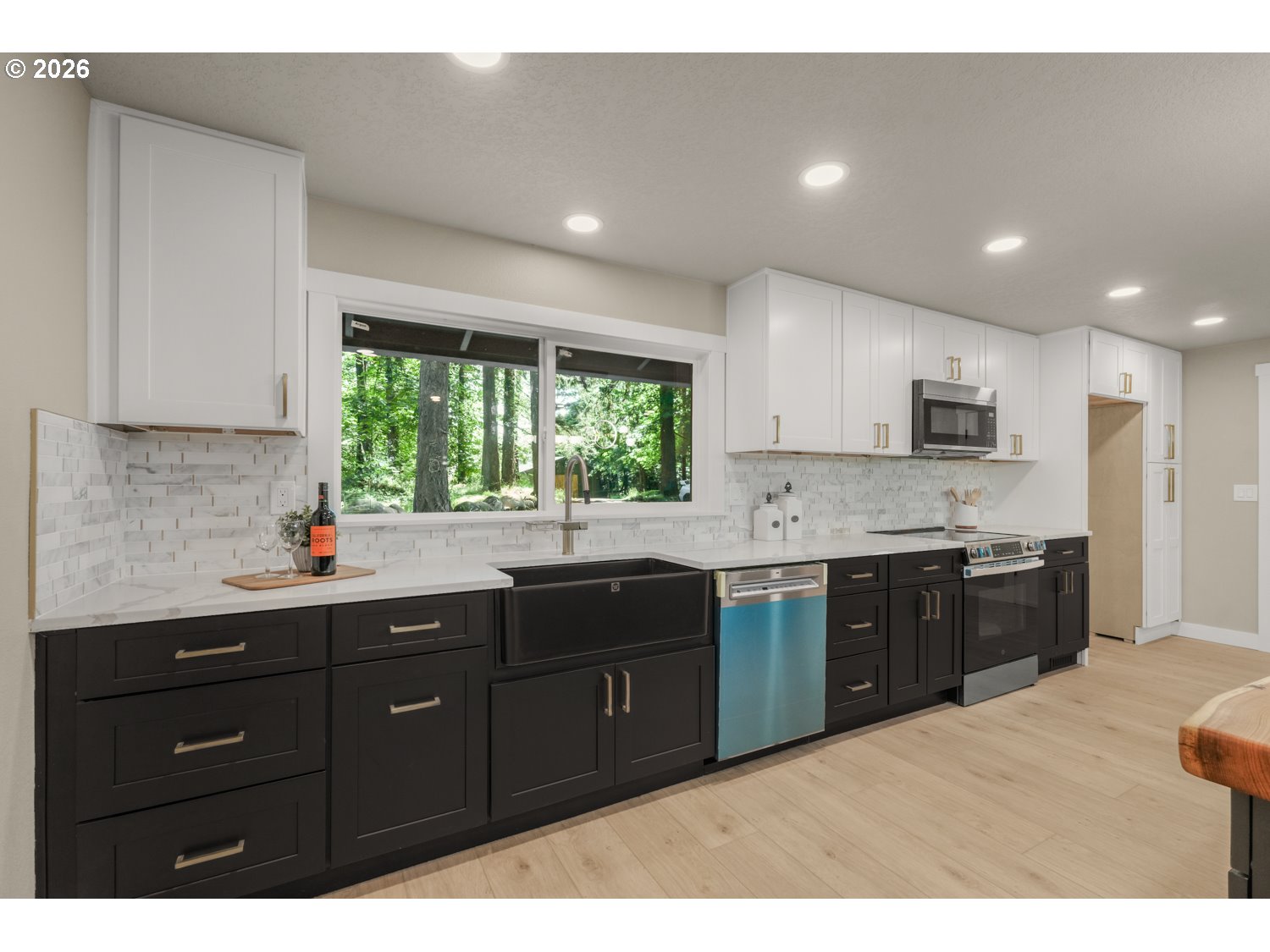 22420 South Parrot Creek Road Oregon City, OR 97045 - Photo 13 of 48