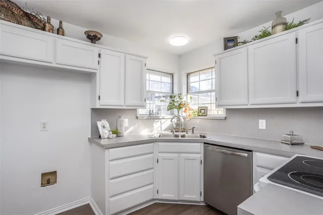 $273,000 | 1716 Windsor Drive, Gainesville, TX 76240