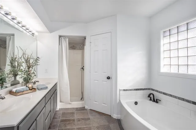 $273,000 | 1716 Windsor Drive, Gainesville, TX 76240