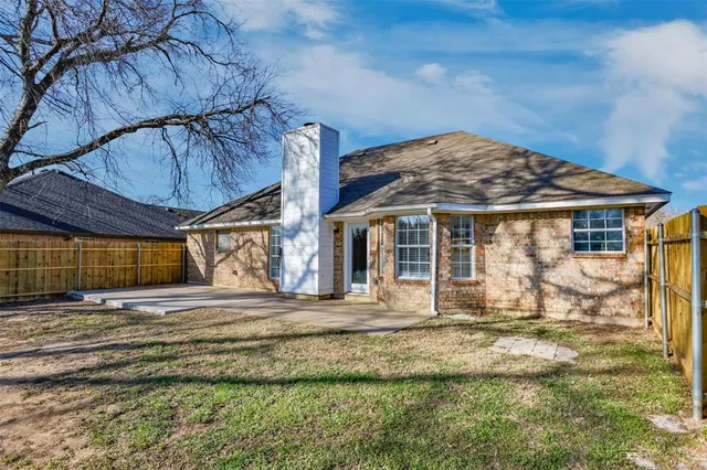 $273,000 | 1716 Windsor Drive, Gainesville, TX 76240
