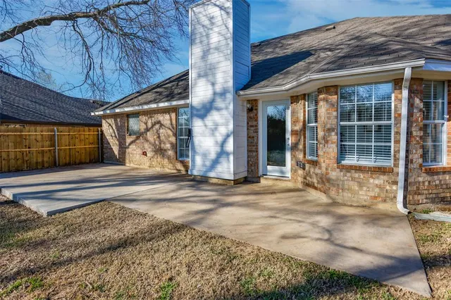 $273,000 | 1716 Windsor Drive, Gainesville, TX 76240