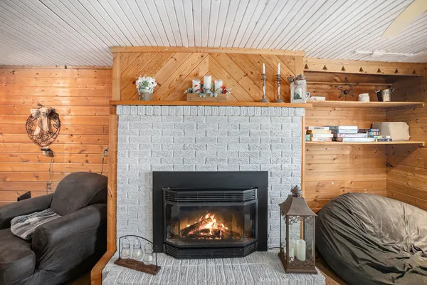 $450,000 | 11422 Lakeshore Drive, Lakeview, MI 48850