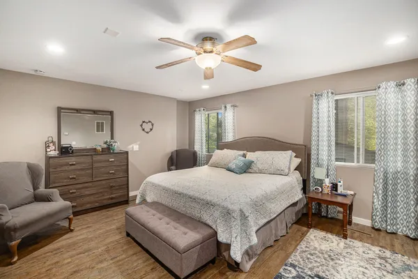 $450,000 | 11422 Lakeshore Drive, Lakeview, MI 48850