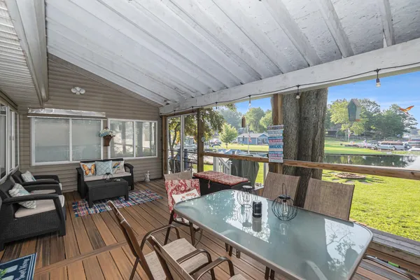 $450,000 | 11422 Lakeshore Drive, Lakeview, MI 48850