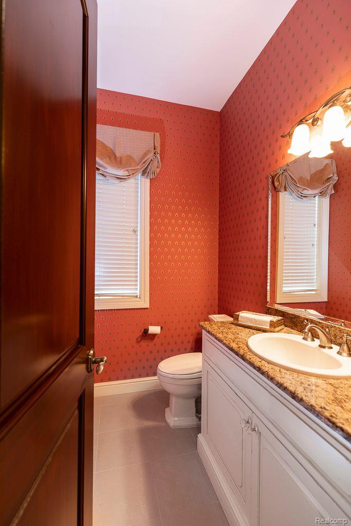 3530 Franklin Road Bloomfield Hills, MI 48302 - Photo 16 of 44 Powder Room #1