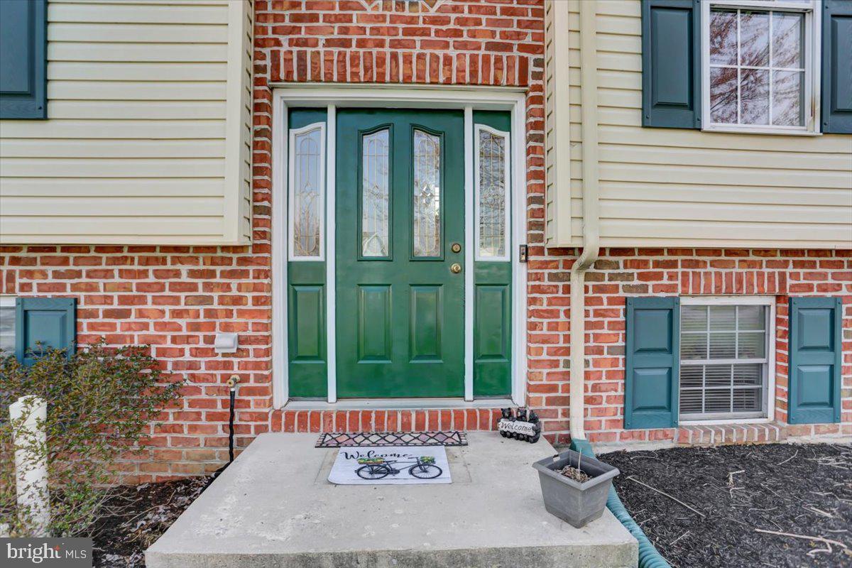10496 Mapleton Road Shippensburg, PA 17257 - Photo 4 of 36 Gallery Image 4