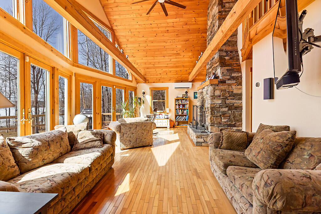 72 Jones Road Vassalboro, ME 04989 - Photo 16 of 61 22_BP5A8857_DxO_mls