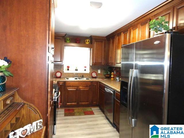 424 Valley Street Adamsville, AL 35005 - Photo 3 of 23