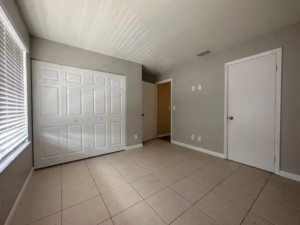 $1,900 | 5153 Breckenridge Place, Unit 37, West Palm Beach, FL 33417