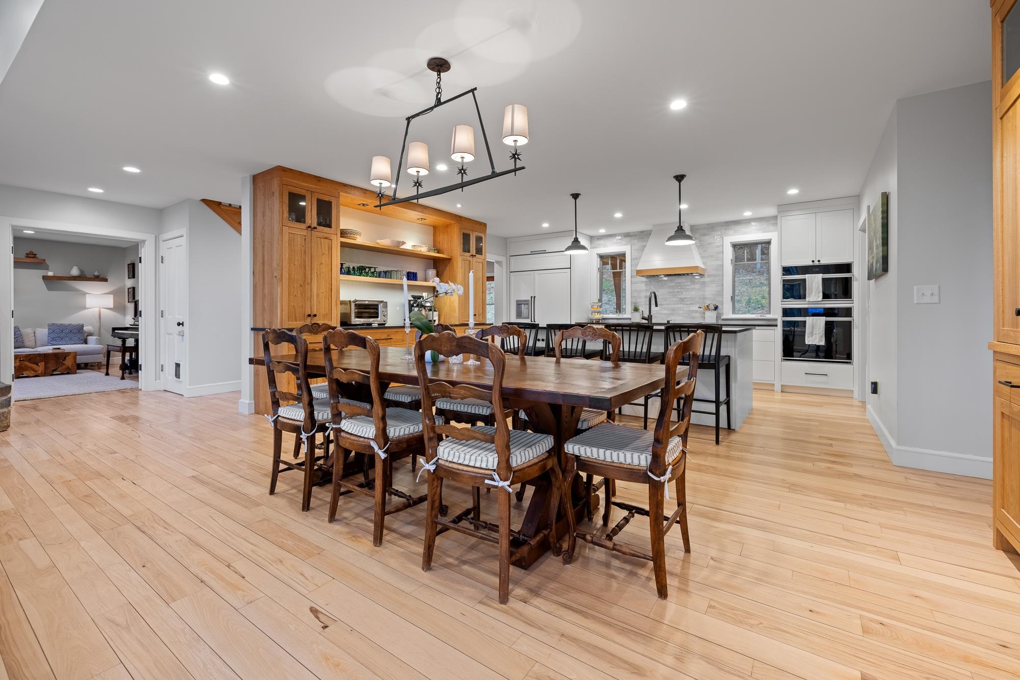 240 Douglas Road Norwich, VT 05055 - Photo 17 of 60