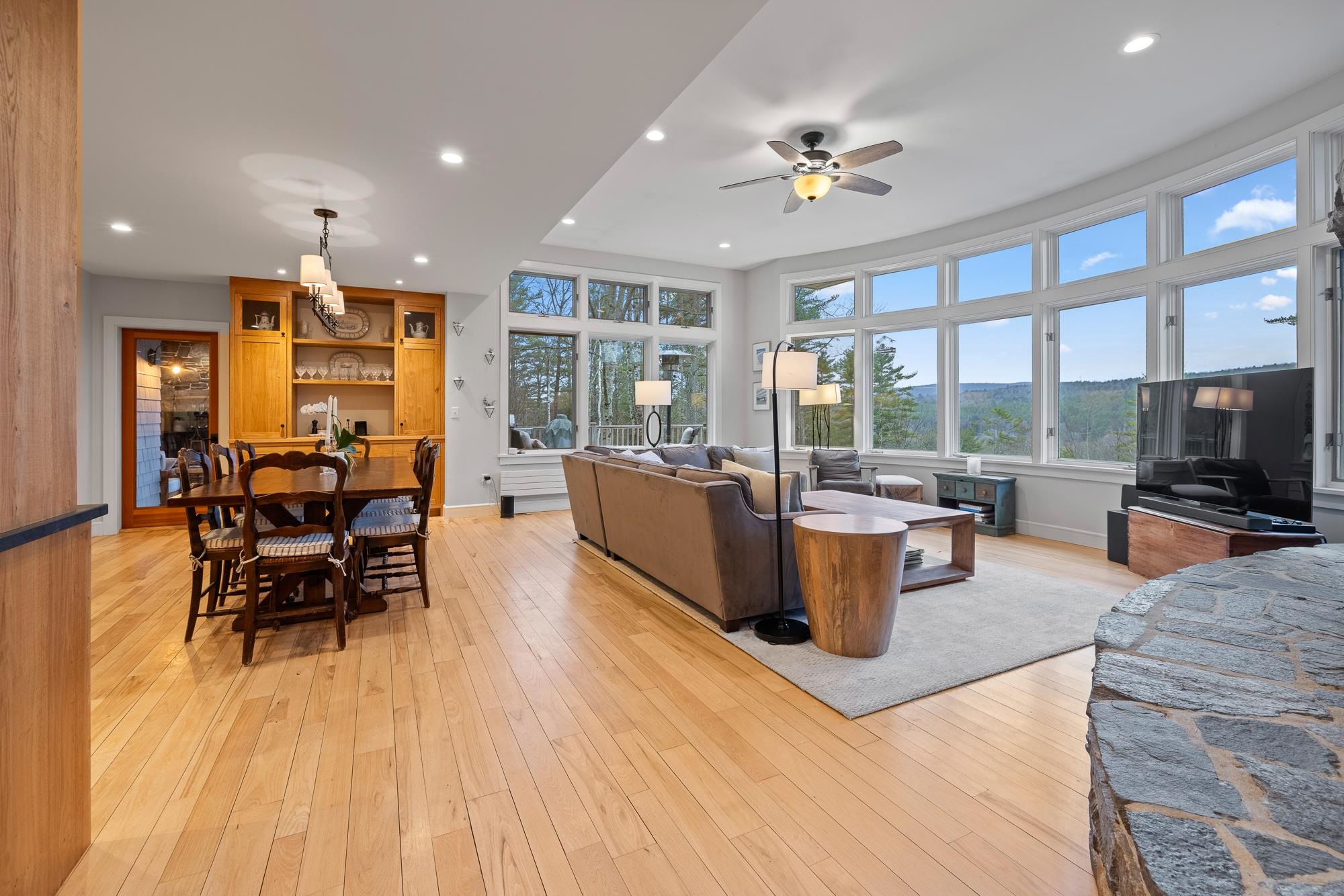 240 Douglas Road Norwich, VT 05055 - Photo 19 of 60