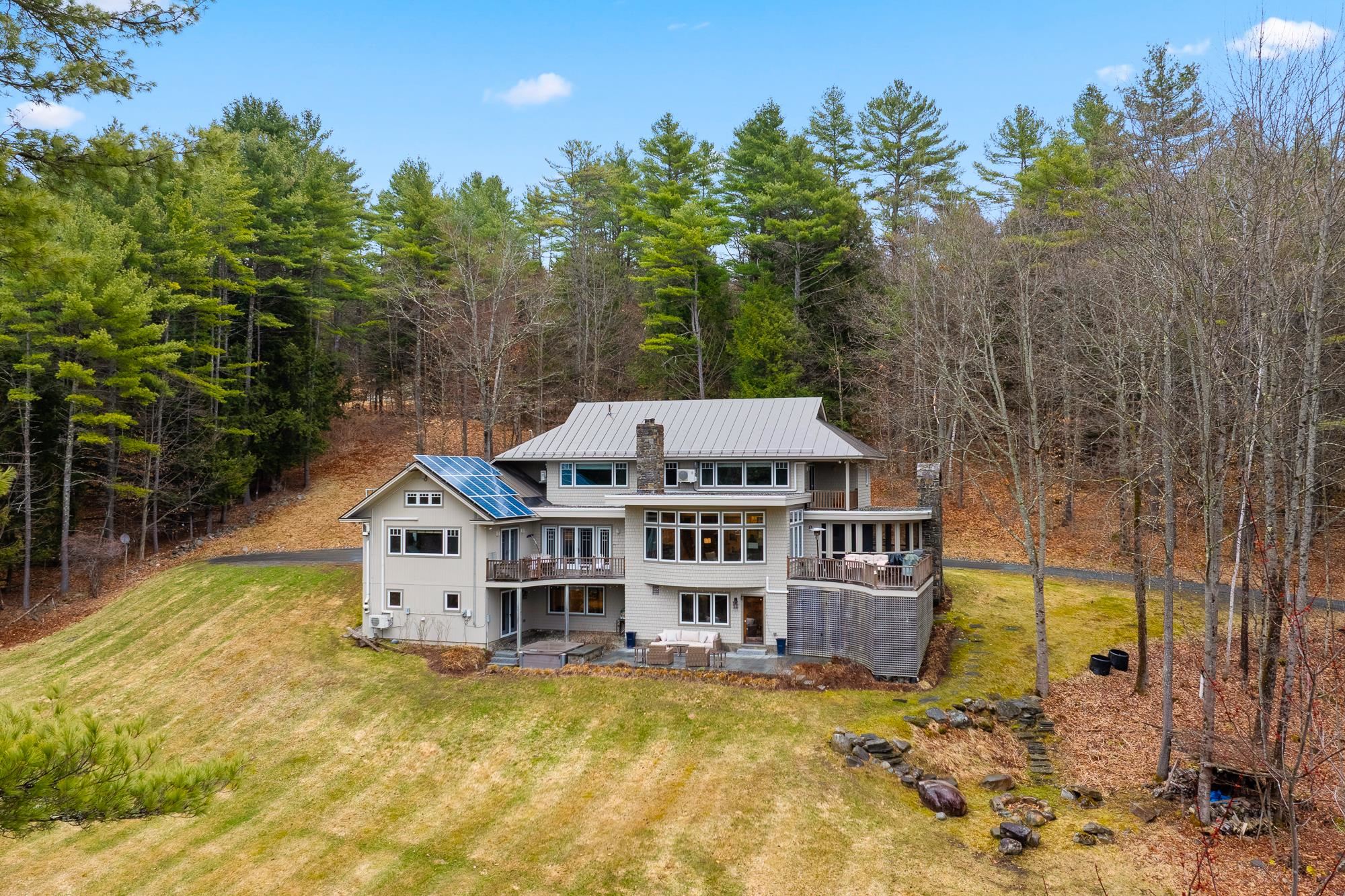 240 Douglas Road Norwich, VT 05055 - Photo 2 of 60