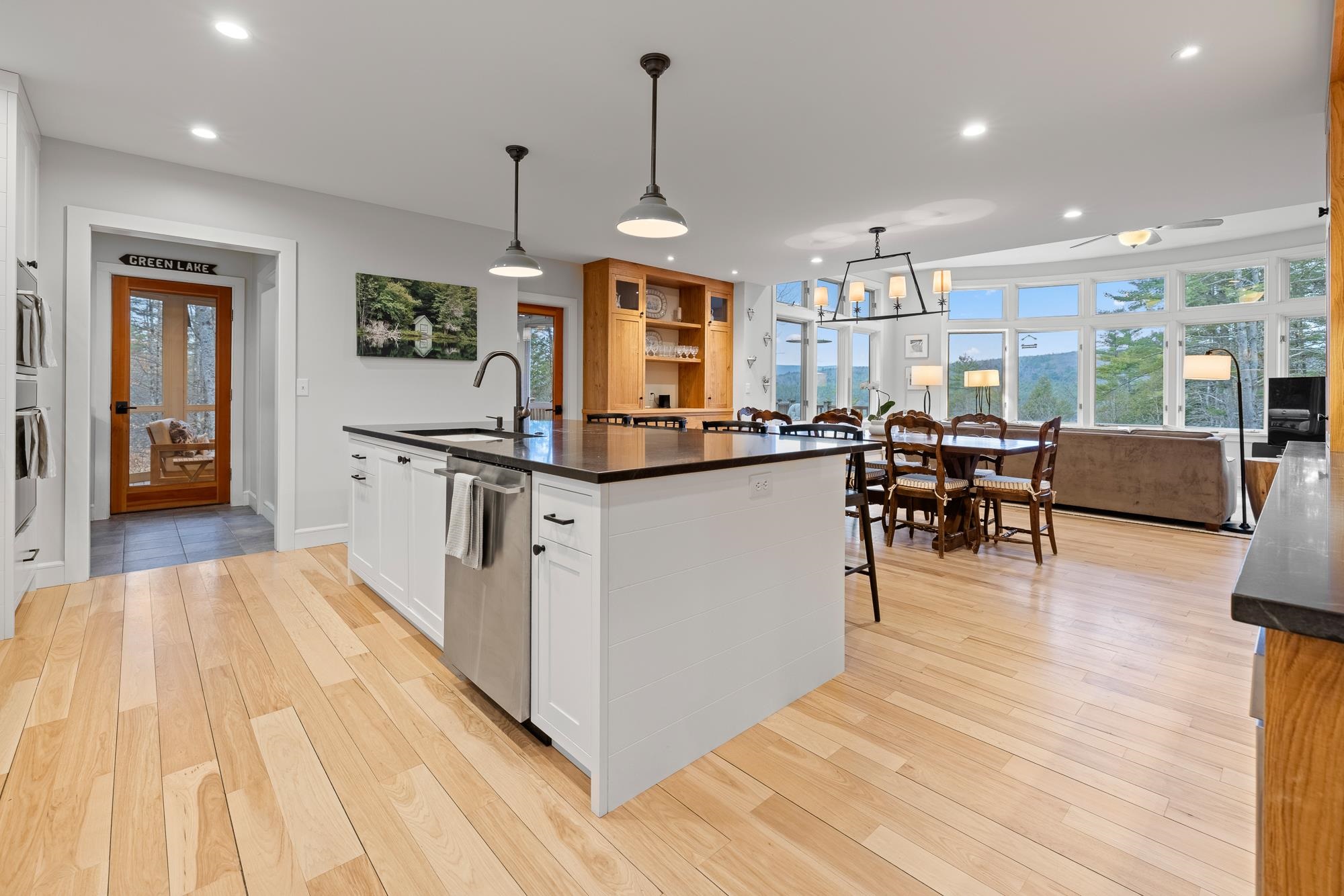 240 Douglas Road Norwich, VT 05055 - Photo 7 of 60