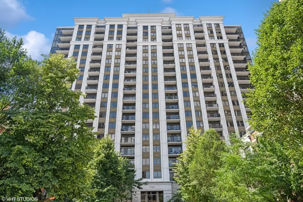$32,000 | 1322 South Prairie Avenue, Unit G8, Chicago, IL 60605