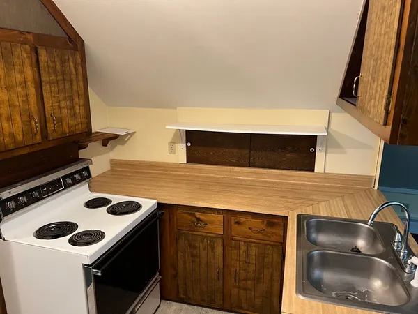 $1,350 | 120 Bond Road, Unit 3, Charlton, MA 01507