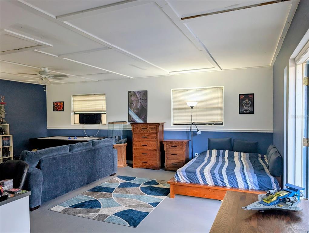 7425 South Irma Point Lecanto, FL 34461 - Photo 36 of 61 a living room with furniture and a couch