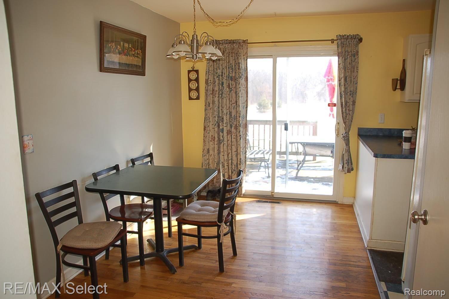 9287 Fenton Road Grand Blanc, MI 48439 - Photo 10 of 19 DSC_1371.JPG