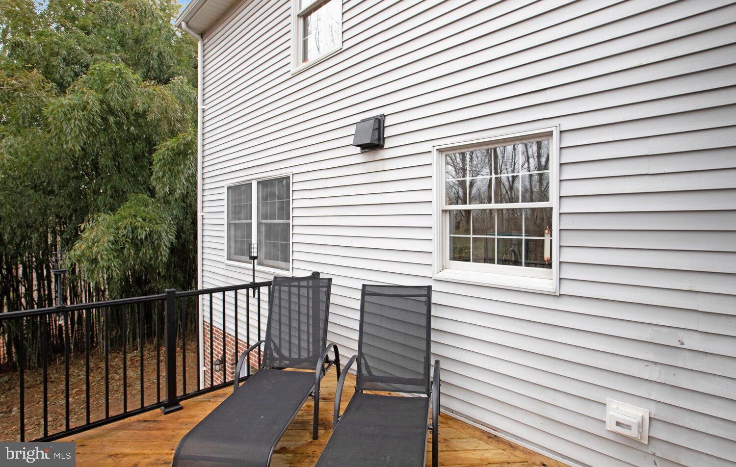 1505 Pinnacle Road Towson, MD 21286 - Photo 13 of 34 a view of a balcony with wooden floor