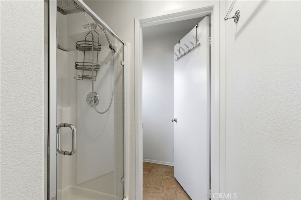 1686 Gilliam Court Riverside, CA 92501 - Photo 23 of 41 Primary EnSuite