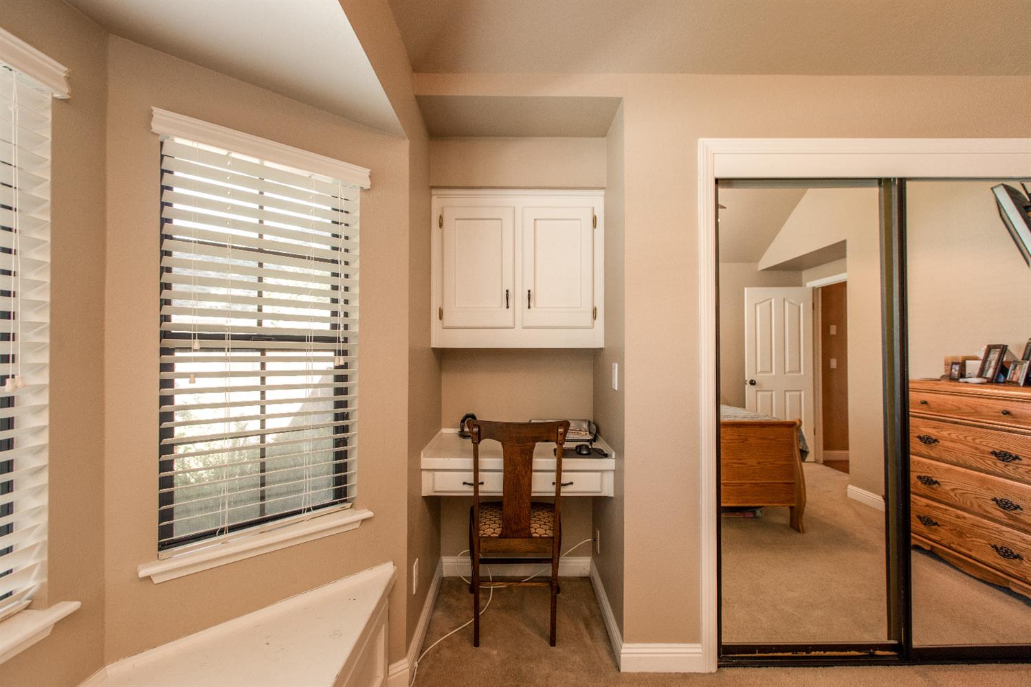 121 West Menlo Avenue Clovis, CA 93612 - Photo 12 of 46