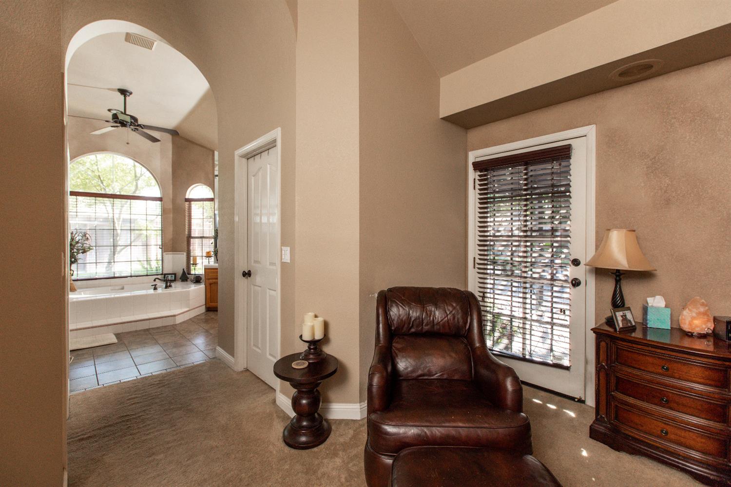 121 West Menlo Avenue Clovis, CA 93612 - Photo 21 of 46