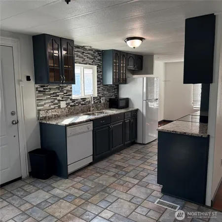 $105,000 | 4040 Auburn Way South, Unit 16, Auburn, WA 98092
